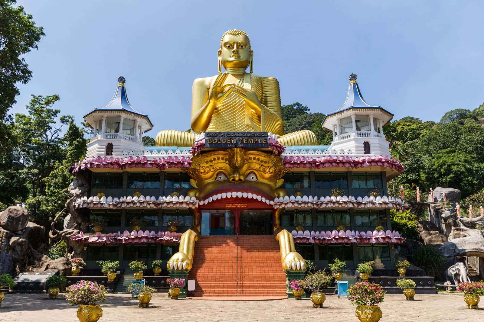 Dambulla Cave Temple in India Group Tours