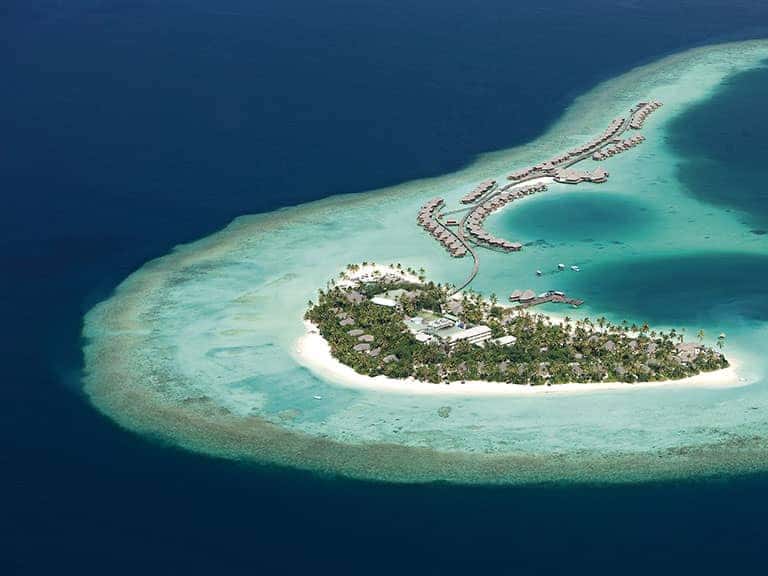 Halaveli Islands In Maldives in Maldives Honeymoon Packages