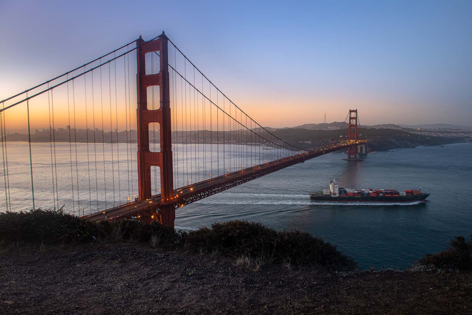 Sail to Golden Gate Bridge in United States