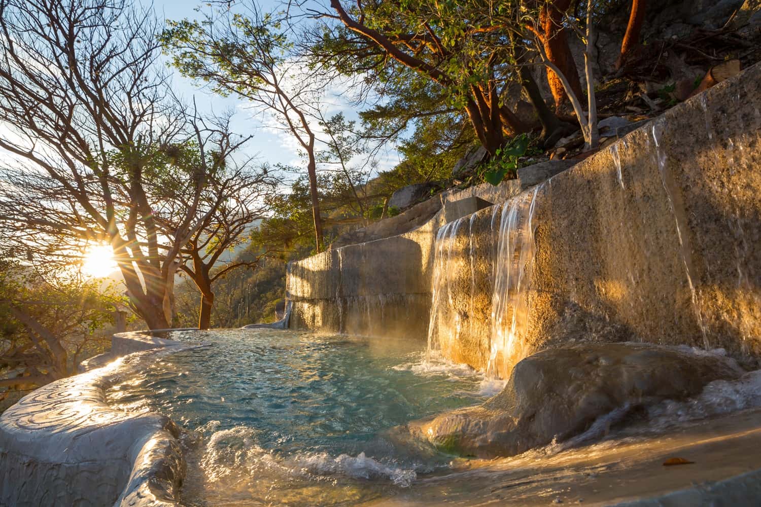 Enjoy Thermal Spa In Winnipeg in Canada Group Tours