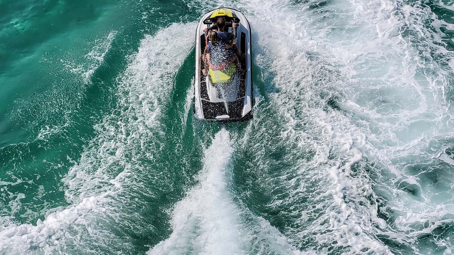 Jet Boating Gold Coast in Australia Honeymoon Packages